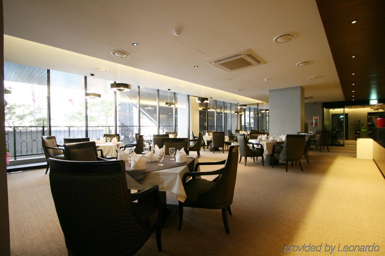 Hotel Oscar Suite Kunsan Restoran gambar